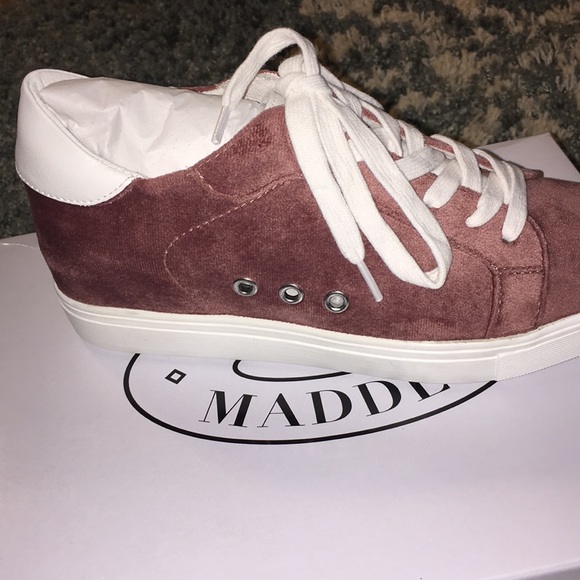 🎉HP🎉Steve Madden Shoes 👟 - Picture 4 of 4